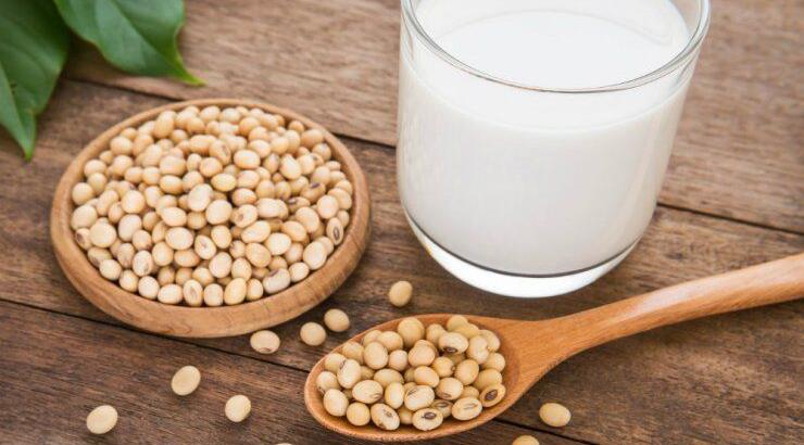 Τέσσερις λόγοι για να εντάξετε τη σόγια στη διατροφή σας
