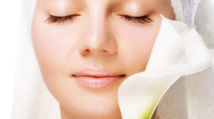 Θέλετε να μην γυαλίζει το πρόσωπό σας; 