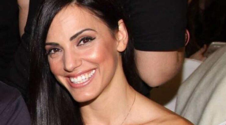 Η Ελισάβετ Σπανού αποκαλύπτει πότε και γιατί έκανε προσθετική στήθους