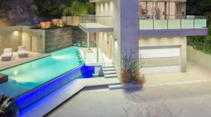 Σε ποια γνωστή τραγουδίστρια ανήκει πλέον αυτό το υπερπολυτελές σπίτι;