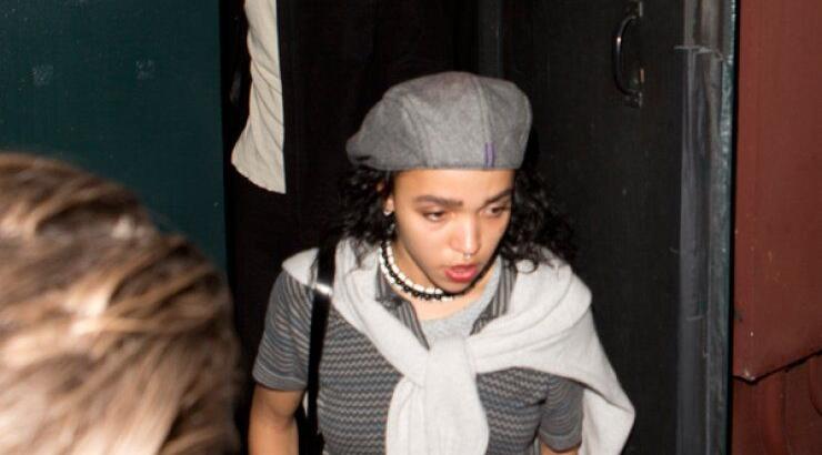 Αρραβωνιάστηκε διάσημος εργένης του Hollywood; [εικόνες]