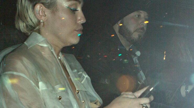 Miley Cyrus: Ο έρωτας με έρωτα περνάει [εικόνες]