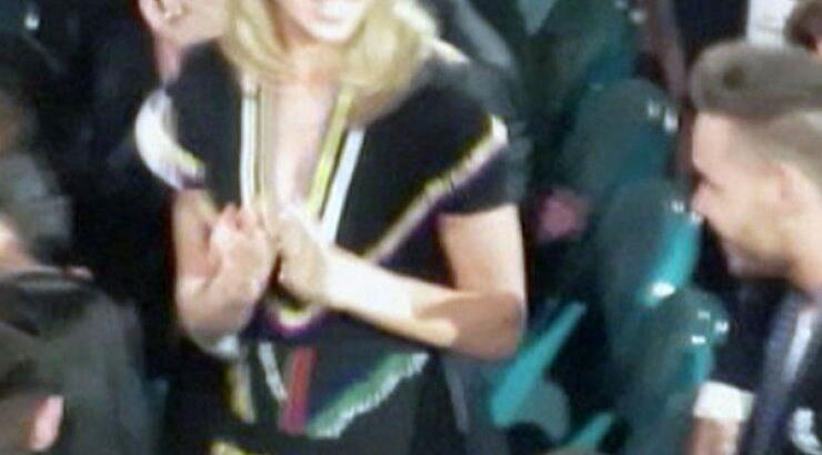 Britney Spears: Ξετρελαμένη με το πιο διάσημο boyband [εικόνες]