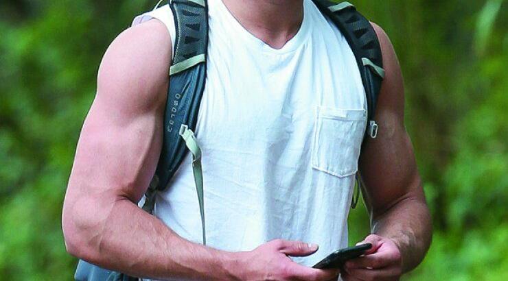 Το απίστευτο σώμα που έκανε διάσημος σταρ του Hollywood αναστατώνει το γυναικείο πληθυσμό [εικόνες]