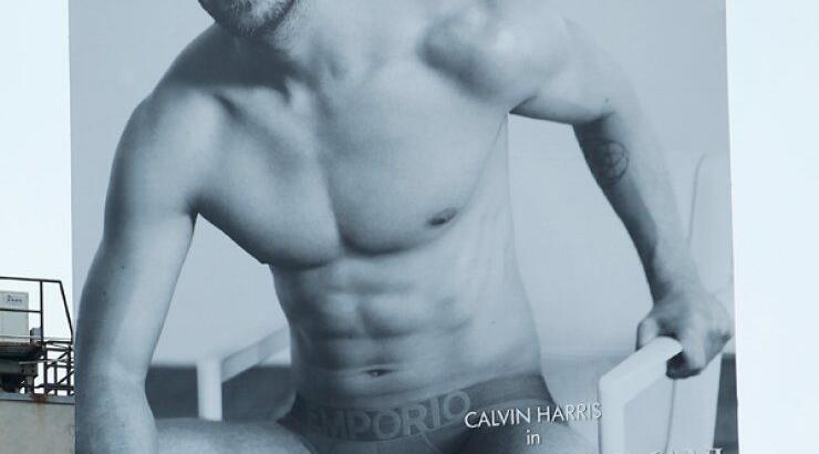 Το αγόρι της Taylor Swift είναι σέξυ και αυτό φαίνεται [εικόνες]