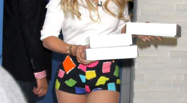 H hot εμφάνιση διάσημης τραγουδίστριας σε τηλεοπτική εκπομπή [εικόνες]