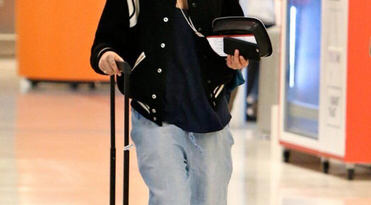 Cara Delevigne: Δείτε την αγουροξυπνημένη και άβαφτη [εικόνες]