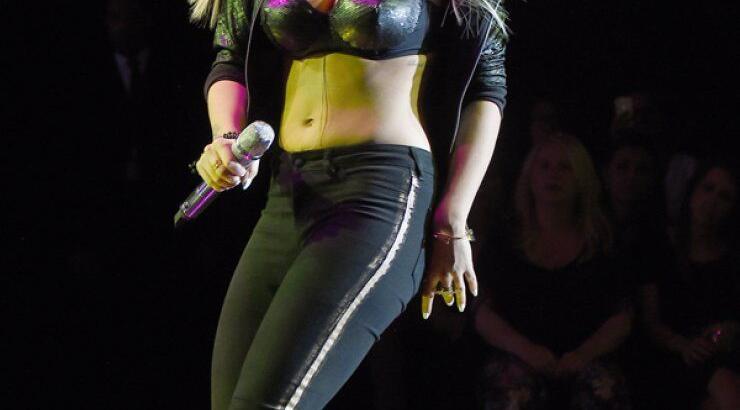 Η Rita Ora και τα εσώρουχά της [εικόνες]