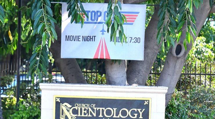 Δείτε πως στηρίζουν οι σαιντολόγοι τον Tom Cruise [εικόνες]