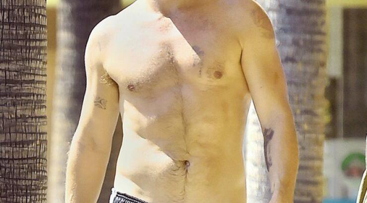 Σταρ του Hollywood αναστατώνει με το κορμί του [εικόνες]