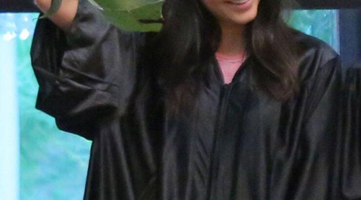 Δείτε την εντυπωσιακή αποφοίτηση των Kardashian μέσα στο σπίτι τους [εικόνες]