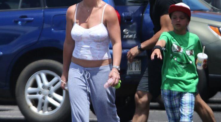 Britney Spears: Με τα παιδιά της στη Χαβάη [εικόνες]