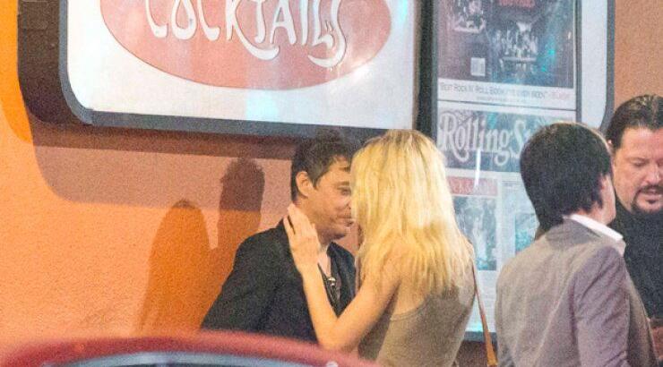 Kate Moss: Δεν πρόλαβε να χωρίσει και ήδη την αντικατέστησε ο πρώην [εικόνες]