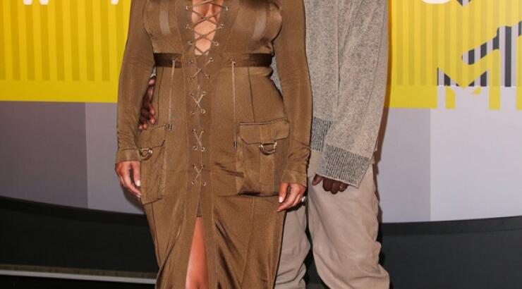 Βόμβα στην οικογένεια Kardashian! Ο Kanye απατά την Kim; 