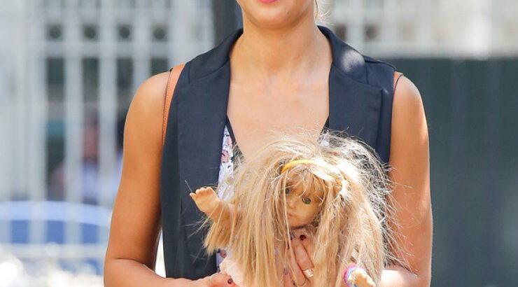 Jessica Alba: Τι δανείζεται από την κόρη της; [εικόνες]