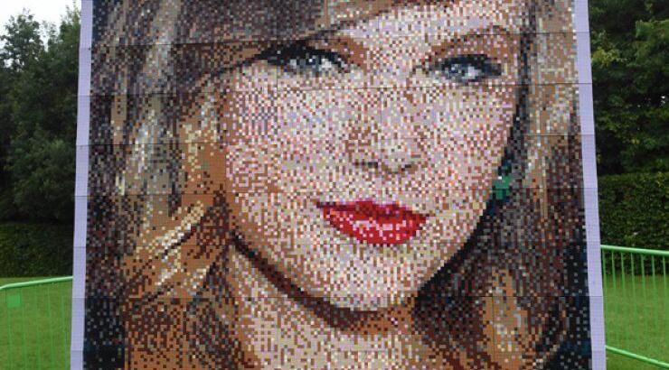 Η Taylor Swift έγινε lego [εικόνες]