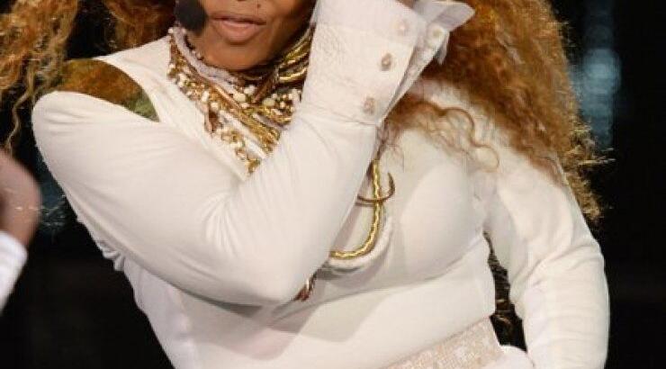 Janet Jackson: Στα 50 της χρόνια έγινε μανούλα!