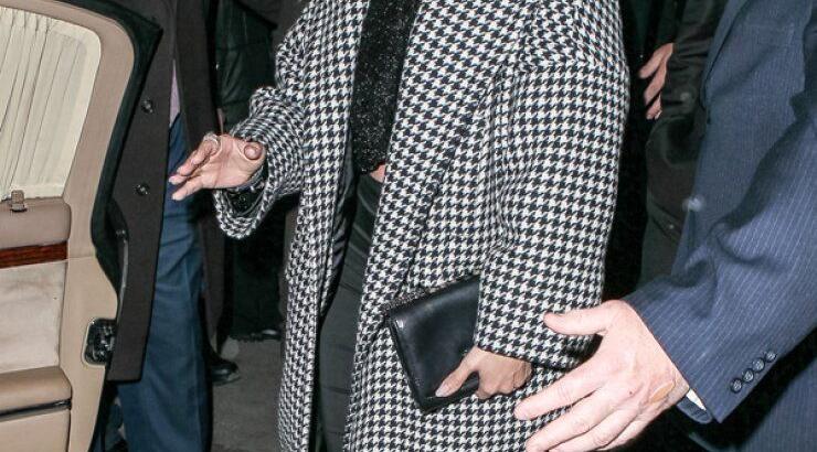 Η Jennifer Lopez μας βάζει γυαλιά με τα...γυαλιά της [εικόνες]