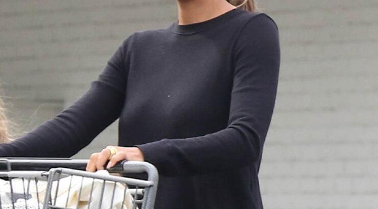 H Halle Berry καταρρίπτει τον...σέξυ εαυτό της [εικόνες]