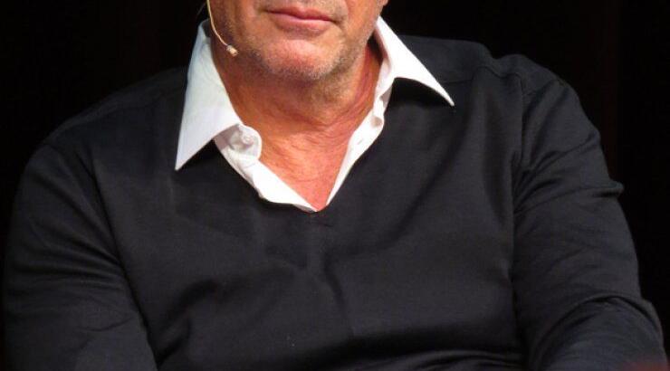 Αυτός είναι ο πιο σέξυ 60αρης του Hollywood [εικόνες]