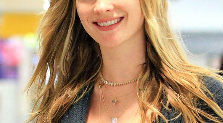 Έτσι είναι το πρόσωπο διάσμου μοντέλου χωρίς μακιγιάζ [εικόνες]