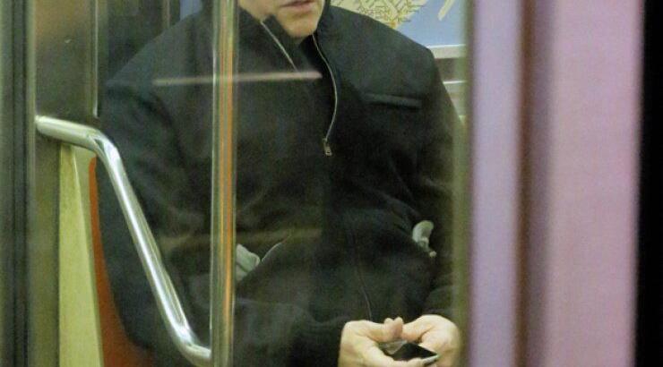 O πασίγνωστος σταρ που χρησιμοποιεί το μετρό [εικόνες]