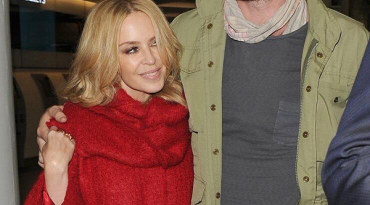Η Kylie Minogue μας παρουσιάζει τον 27χρονο κούκλο σύντροφό της [εικόνες]