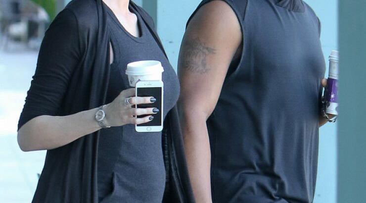 Πασίγνωστος ηθοποιός ετοιμάζεται να γίνει πατέρας από τη σύντροφό του [εικόνες]