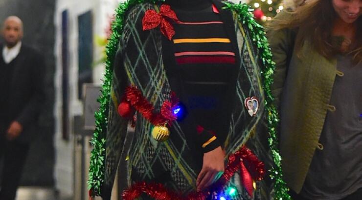 Η Beyonce μας δείχνει πόσο πολύ έχει μπει μέσα στo κλίμα των Χριστουγέννων [εικόνες]