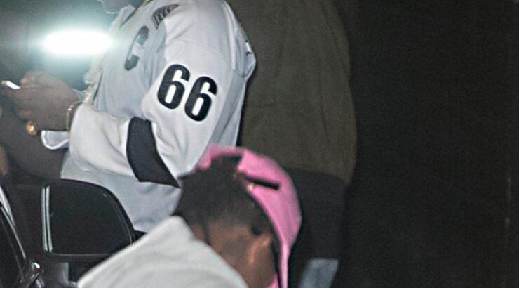 Άρχισε και πάλι τα νυχτοπερπατήματα ο σύντροφος της Kardashian [εικόνες]