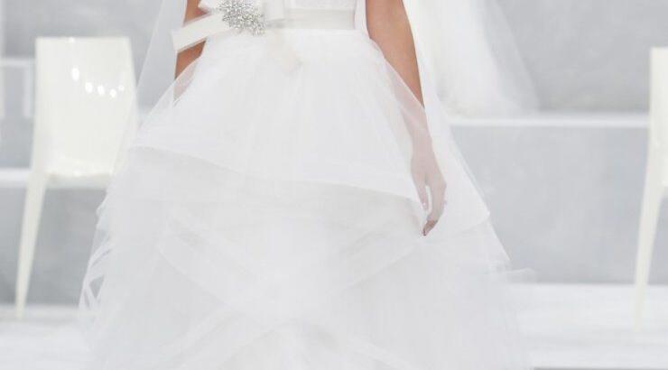 Παραμυθένια νυφικά από την Monique L