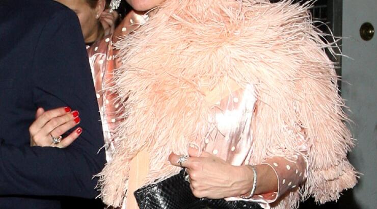 Μάθετε ποια σε ποια γιορτή πήγε η Kate Moss [εικόνες]