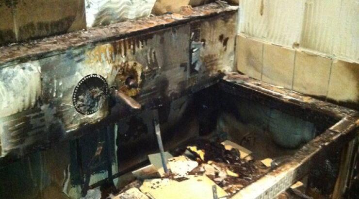 Δείτε το καμένο σπίτι διάσημου ποδοσφαιριστή [εικόνες]