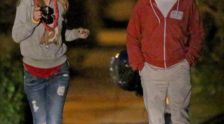 Kate Hudson: Χορεύει στη μέση του δρόμου [εικόνες]