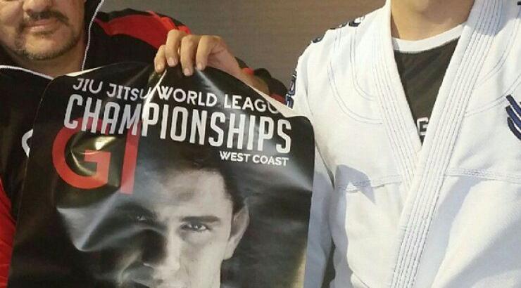 Ο Ashton Kutcher…άλλαξε επάγγελμα; [εικόνες]