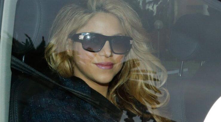 Η Shakira τρισευτυχισμένη πήγε σπίτι με το δεύτερο μωράκι της [εικόνες]