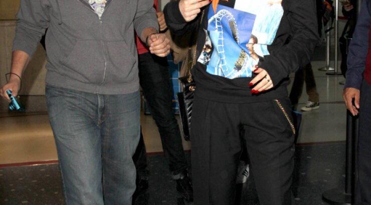 Rita Ora: Ο έρωτάς της καλά κρατεί [εικόνες]