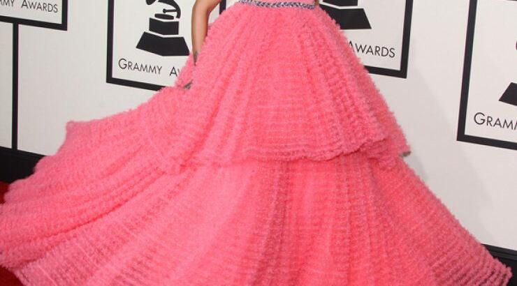 Το πιο εντυπωσιακό κόκκινο χαλί είναι αυτό των Grammy Awards [εικόνες]