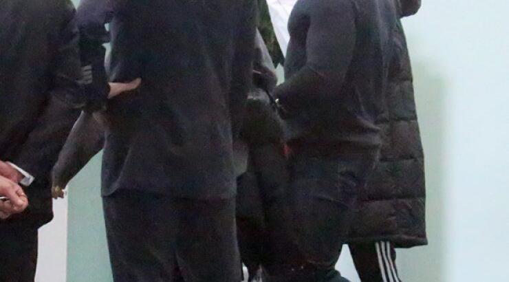 Kary Perry: Αποφεύγει τους φωτογράφους με μαξιλάρι [εικόνες]