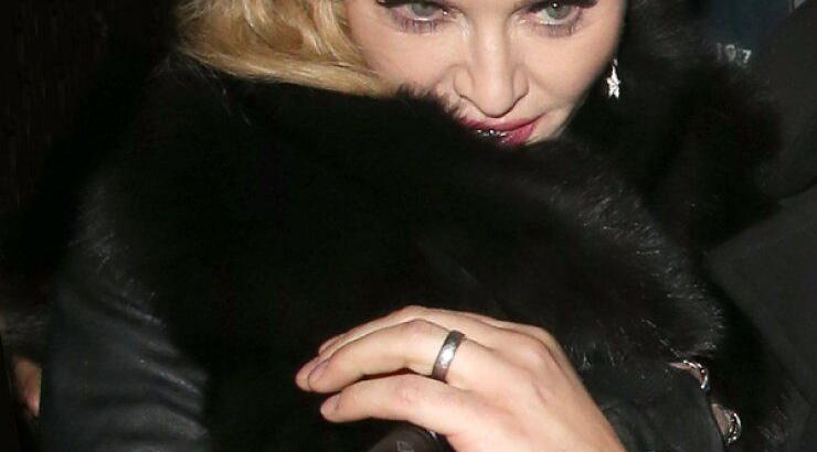 H πρώτη εμφάνιση της Madonna μετά την πτώση της [εικόνες]