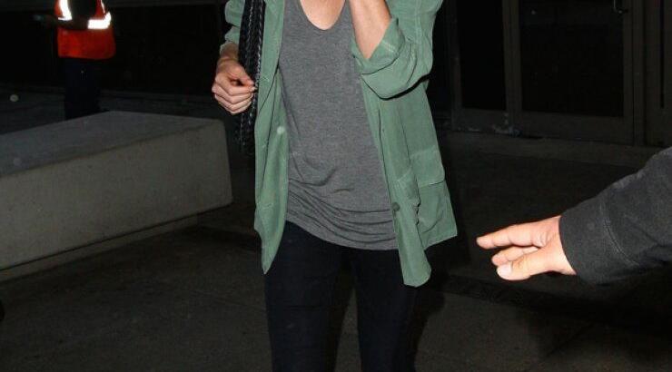 Charlize Theron: Στην Γαλλία για την πρεμιέρα της ταινίας της [εικόνες]