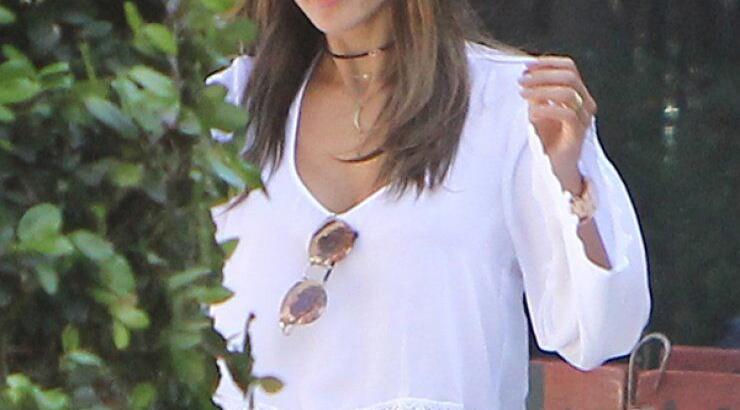 Πως πέρασε το Πάσχα της η Alesandra Ambrosio; [εικόνες]