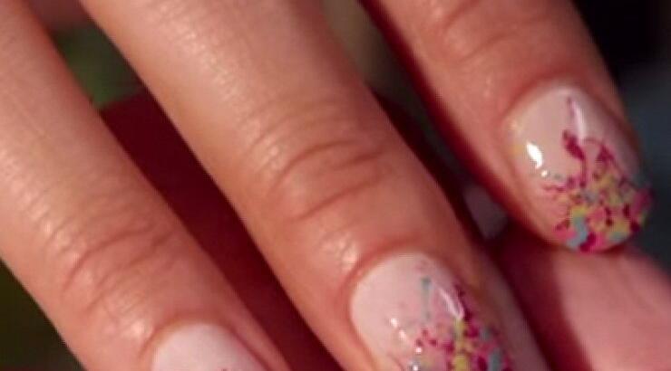 Βίντεο: Για να κάνετε αυτό το nail art θα γελάσετε με την καρδιά σας!