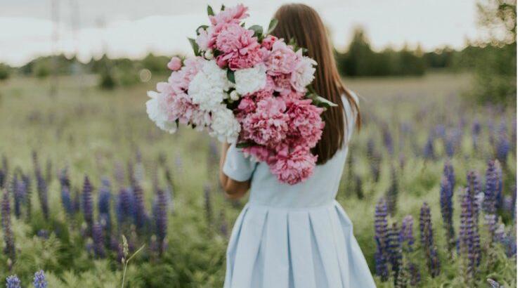 5 + 1 αρώματα που θα λατρέψεις την άνοιξη