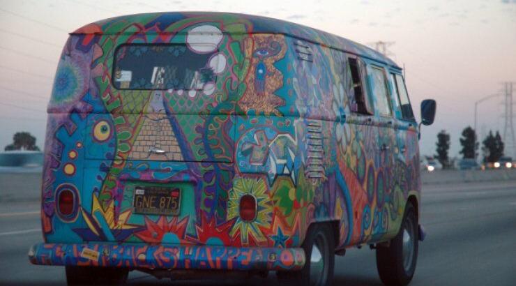 Τίτλοι τέλους για το διάσημο φορτηγάκι της Volkswagen μετά από 63 χρόνια [βίντεο]