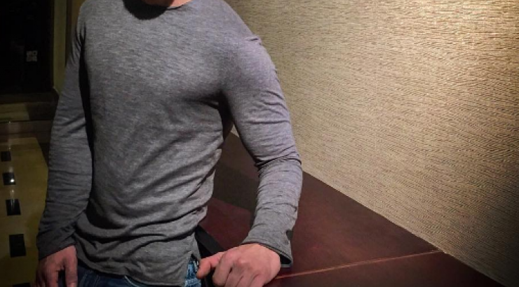 Το πιο γλυκό στιγμιότυπο! Δείτε τον Σταύρο Κωνσταντίνου να παίζει πιάνο με τον γιο της Έφης Παπαϊωάννου!