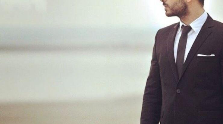 Απίστευτες φωτογραφίες: Έξαλλος ο Σταύρος Κωνσταντίνου: Διέρρευσαν γυμνές του φωτογραφίες