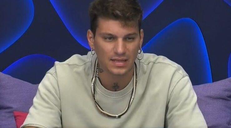 Στηβ Μιλάτος: Παραδέχτηκε ότι έχει αισθήματα για συμπαίκτριά του! 