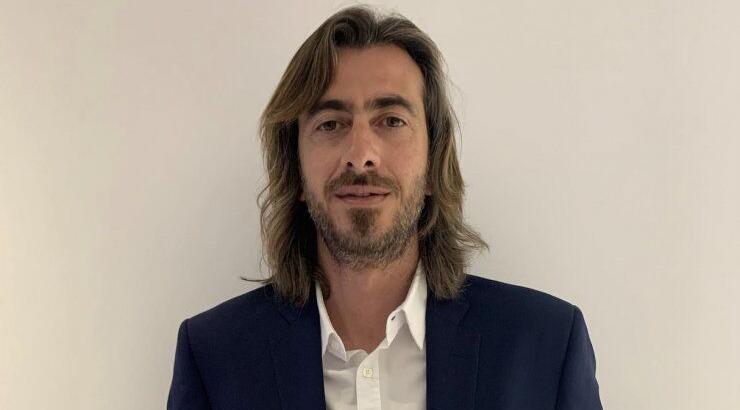 Kυριάκος Ιωάννου: Μας έδειξε πρώτη φορά τα δύο τους παιδιά σε μια υπέροχη οικογενειακή φωτογραφία