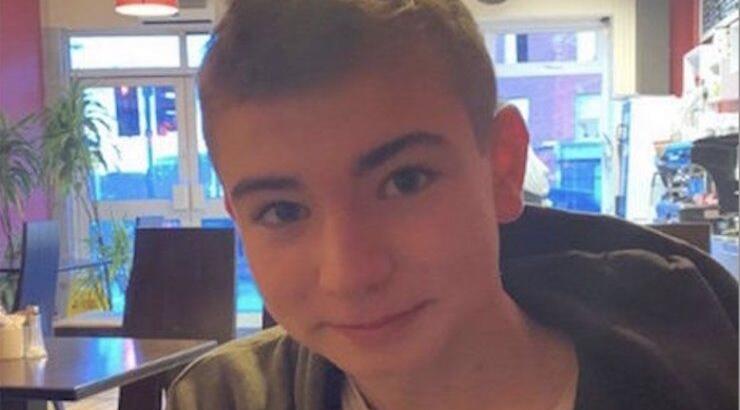 Συντετριμμένη πασίγνωστη τραγουδίστρια: Ο 17χρονος γιος της έβαλε τέλος στη ζωή του